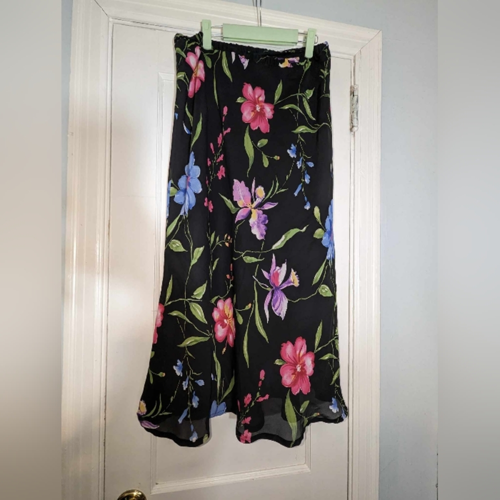 Vintage floral maxi skirt